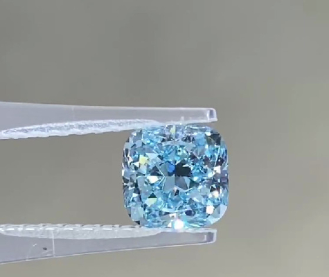 ขนาดใหญ่ สัมพันธ์ CVD สัมผัส Lab สีฟ้าเพชร 5.3ct ตัดหมอน