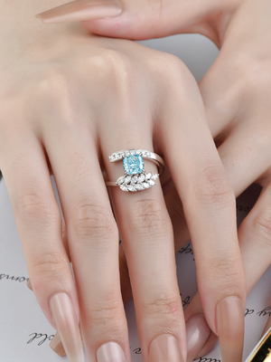 แหวนเพชรแฟนซีความชัดเจนสูง แหวนแต่งงาน Blue Cushion Cut