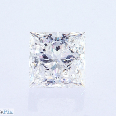 3.3ct พรีเซนเซสตัดแล็บ สร้างเพชรสีขาว IGI รับรองสําหรับการทําเครื่องประดับ