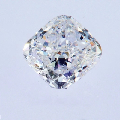 3.2ct โรคคันทรีย์ในห้องปฏิบัติการ เพชรสีขาว รูปแบบหมอนสแควร์ IGI รับรองสําหรับเครื่องประดับ