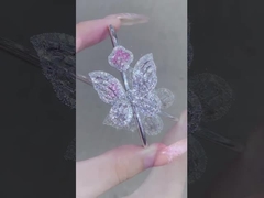 สี่ใบ Clover Lily Cut LV Cut Butterfly ผลิตภัณฑ์ หุ่นยนต์